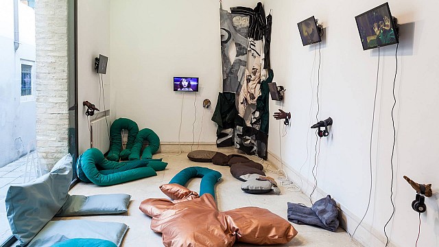 A plus A Gallery