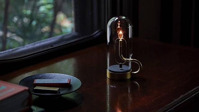 Japanese lighting brand Ambientec explores the movement of light with Hymn