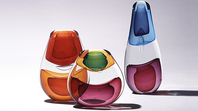 Jamie Harris&rsquo;s sculptures capture a fluid &lsquo;Infusion&rsquo; of colour and light into glass