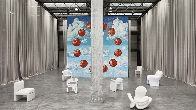 Andr&eacute;s Reisinger impels a multisensorial experience with &lsquo;12 Chairs for Meditation&rsquo;