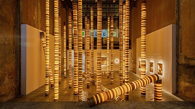 Osvaldo Gonz&aacute;lez uses adhesive tape and light to articulate his solo show, 'Estados'