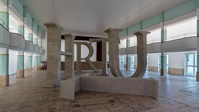 Shilpa Gupta addresses themes of mobility, control and resilience at Galleria Continua