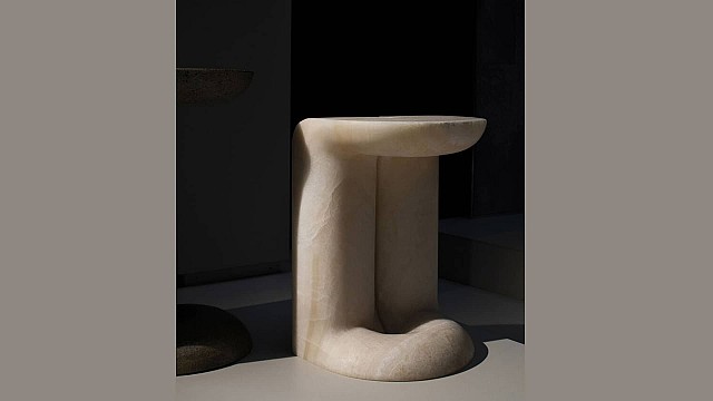 Mullunu Onyx Side Table