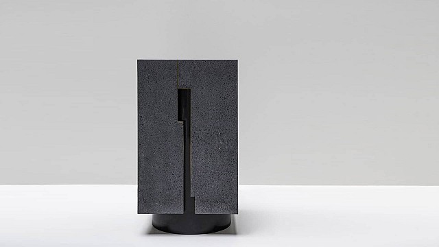 Amuleto - Side Table