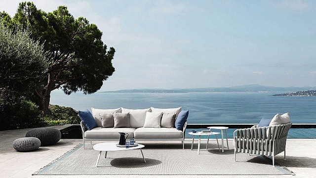 Frame Sofa