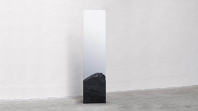 Farouche Mirror