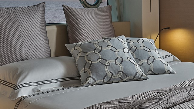 Luxury Chains Decorative Pillow