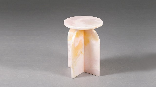 Plus Table Pink Onyx