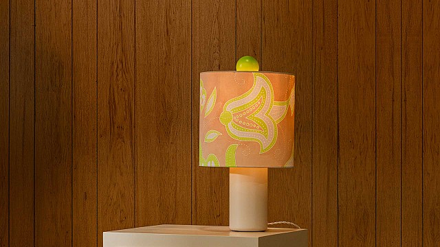 Galliforms Table Lamp