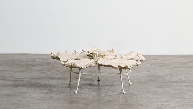 Low Table 5 Petals