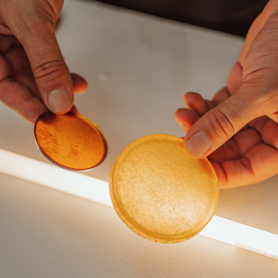 Est&uacute;dio Rain&rsquo;s &lsquo;Ricino&rsquo; utilises resin to build lamps that evoke celestial traits