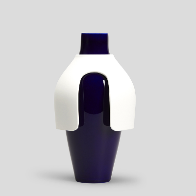 Cape Vase 28