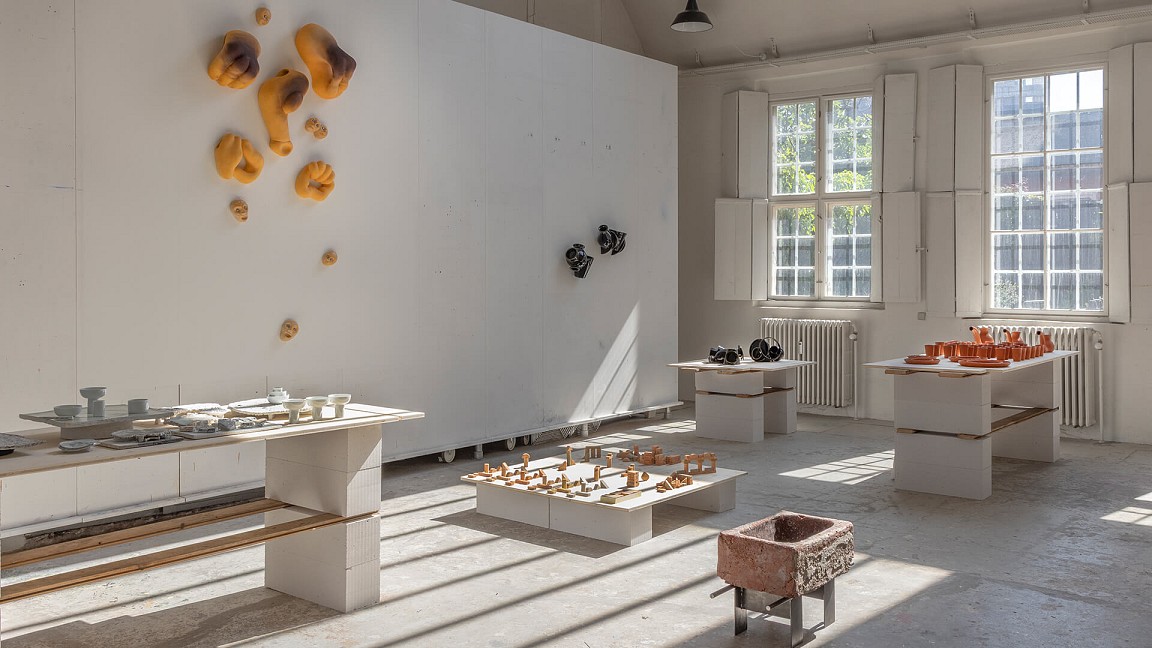 Functional clay and woody structures take over Peach Corner for 3daysofdesign 2025