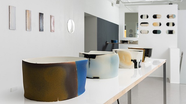 Tray-turned-wall mountings and abstract bowls interact in Format&rsquo;s &lsquo;heuch & malterud&rsquo;