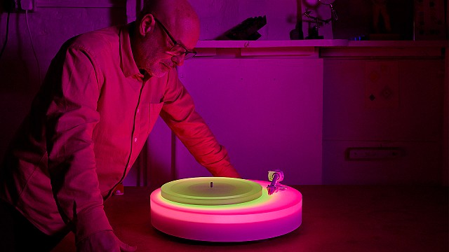 Turning sound into sculpture, Brian Eno fuses art and technology with 'Turntable II'