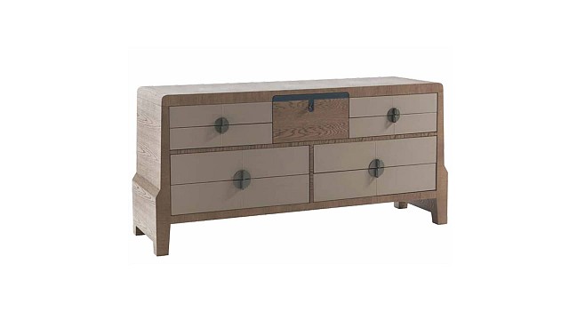 HE123.M2 - Chest of Drawers
