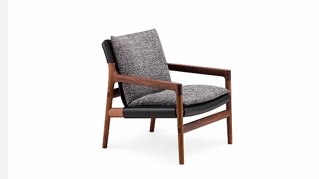 Sela Lounge Chair - narrow arms