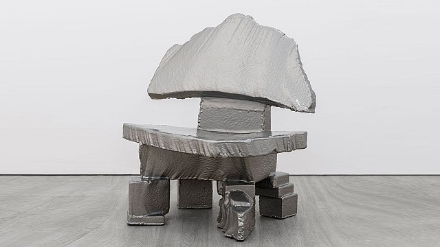 Poly Chair (Metallic)