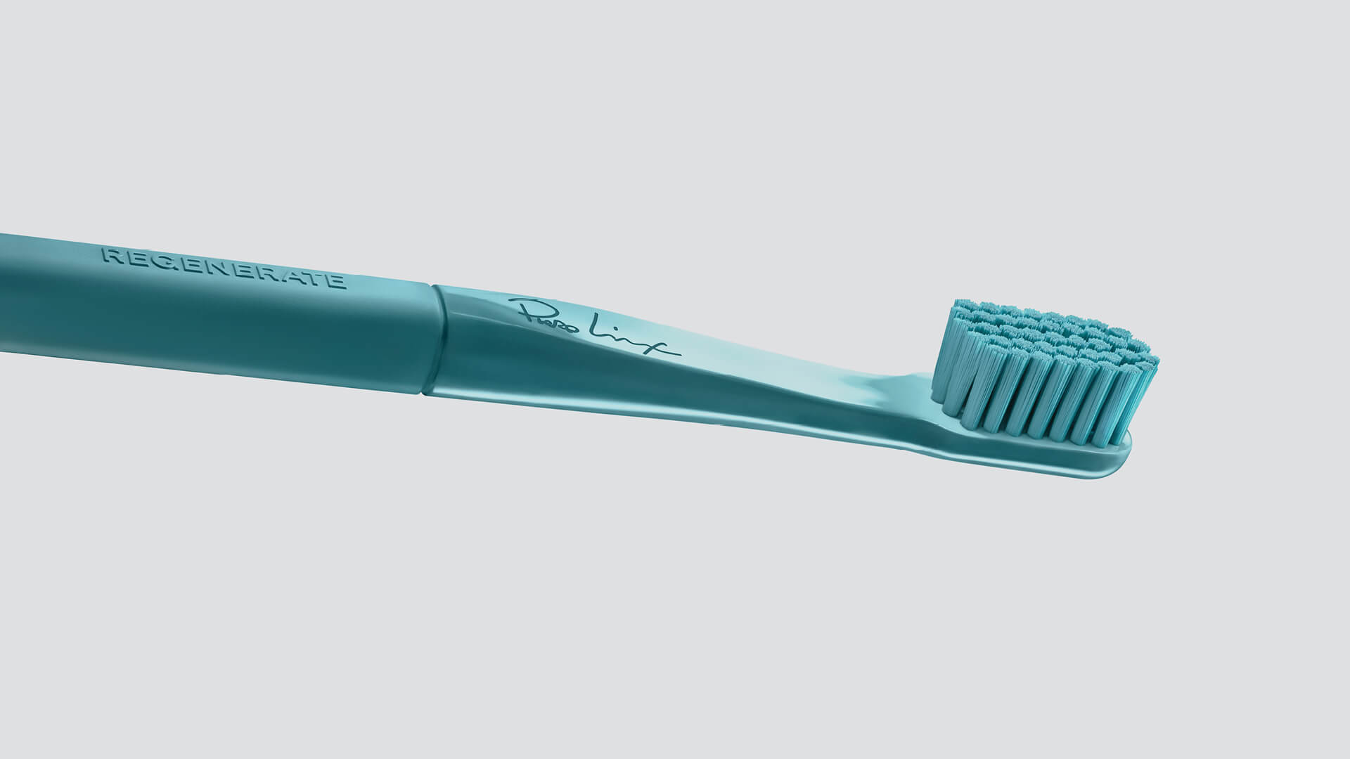 Piero Lissoni rethinks design fundamentals of a toothbrush with ‘Regenerate’