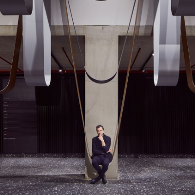 Paul Cocksedge&rsquo;s site-specific installation 'LOOP's Whitechapel&rsquo;s culture and history