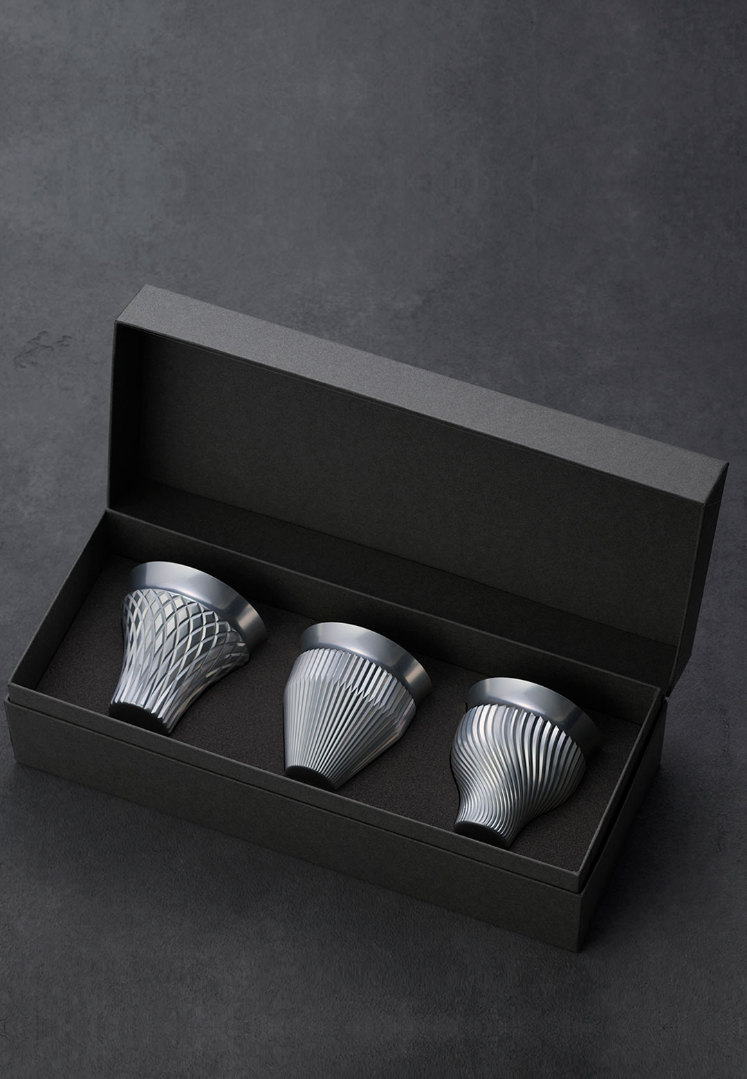 HAKUSAKU by Kenji Abe explores aircraft material duralumin for sake cups collection