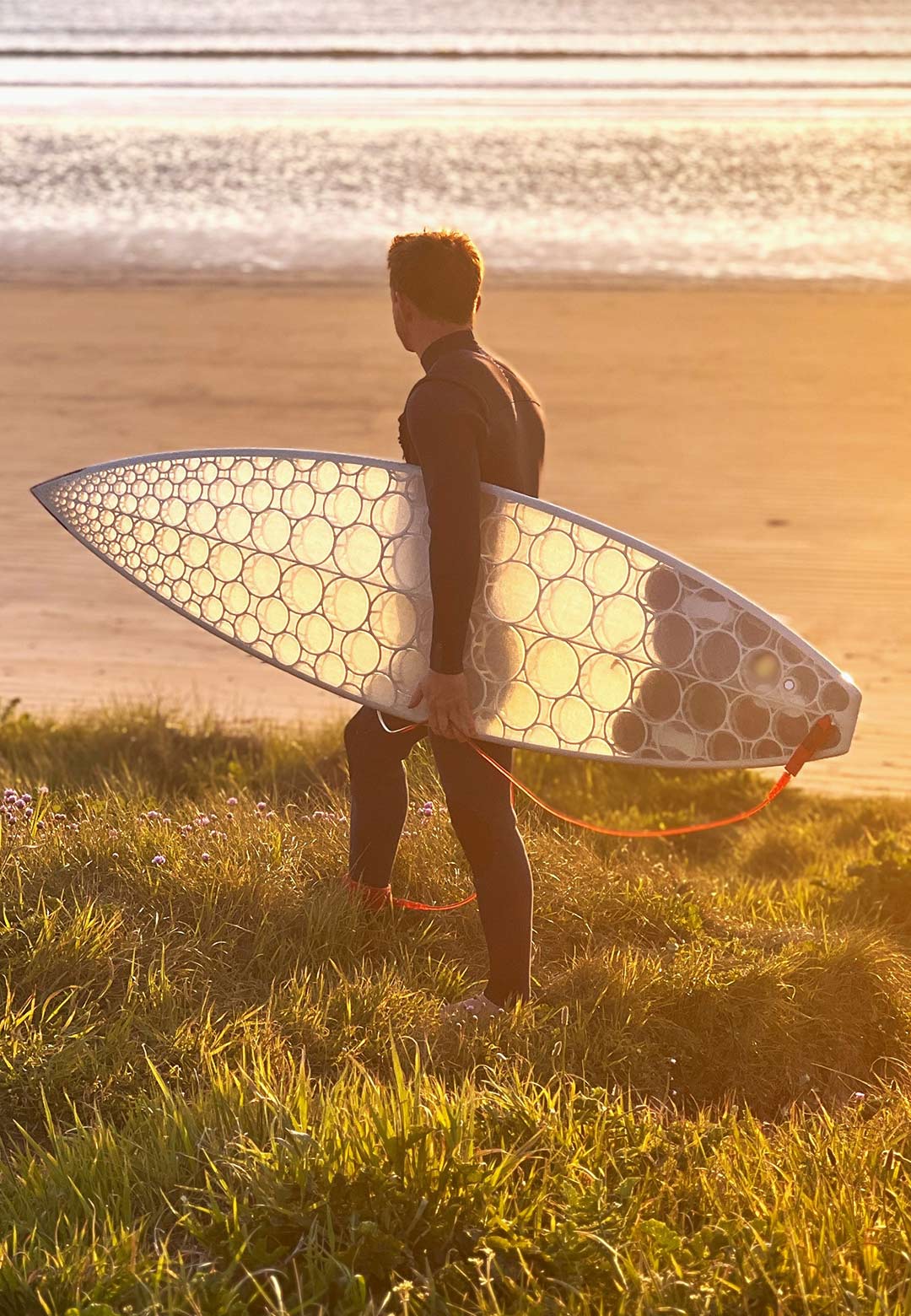 Paradoxal Surfboards' algae-based alternative wins Ocean Pitch Challenge 2023