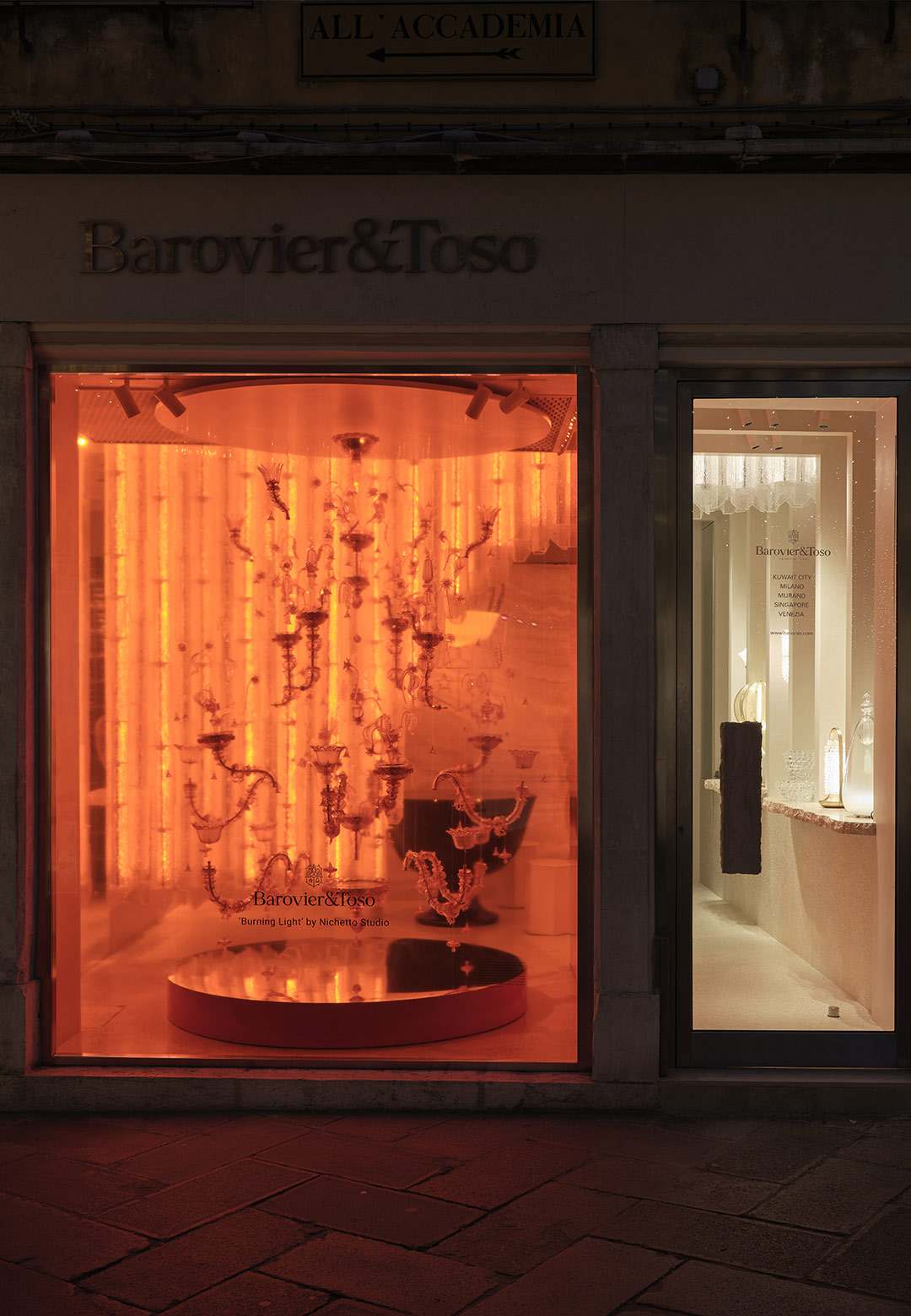 Nichetto Studio illuminates Barovier&Toso's new store with 'Burning Light'