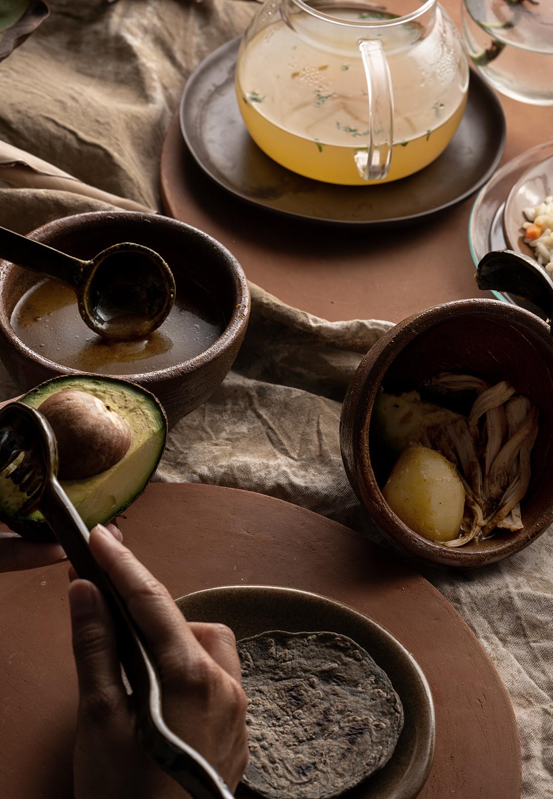 Cinco x Cinco’s new collection brings ceremonial utensils to the Guatemalan table