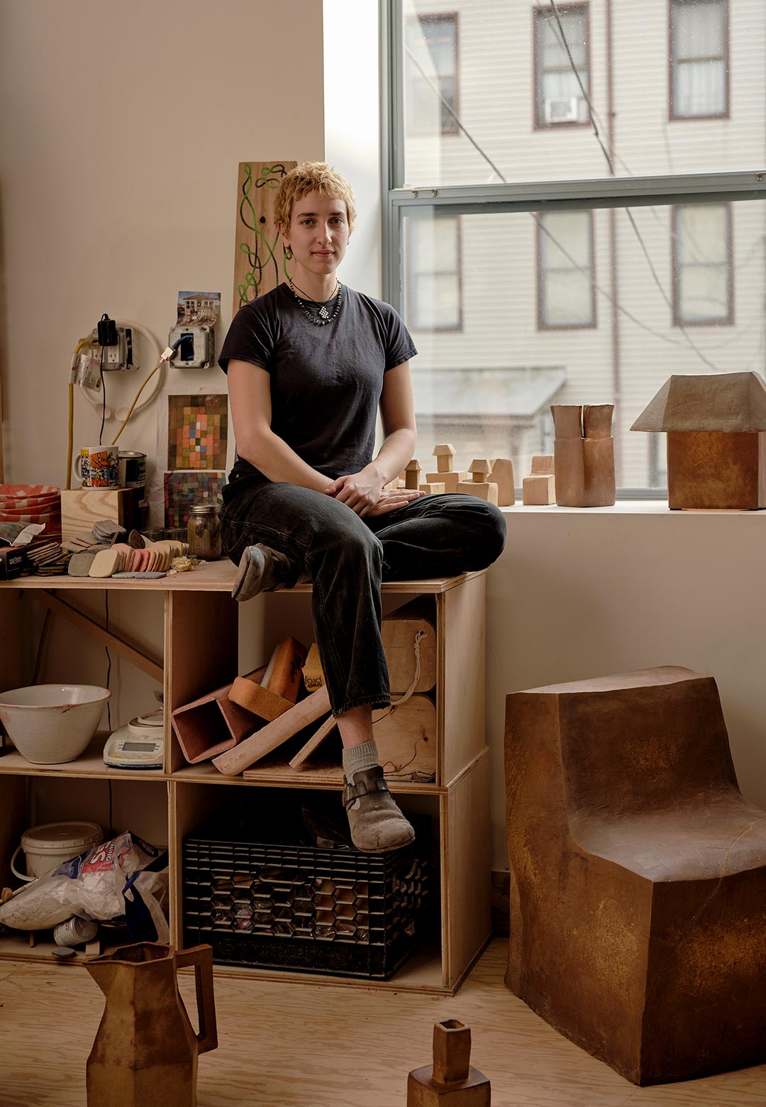 Isabel Rower confounds audiences with her ceramic ‘Box Works Series’