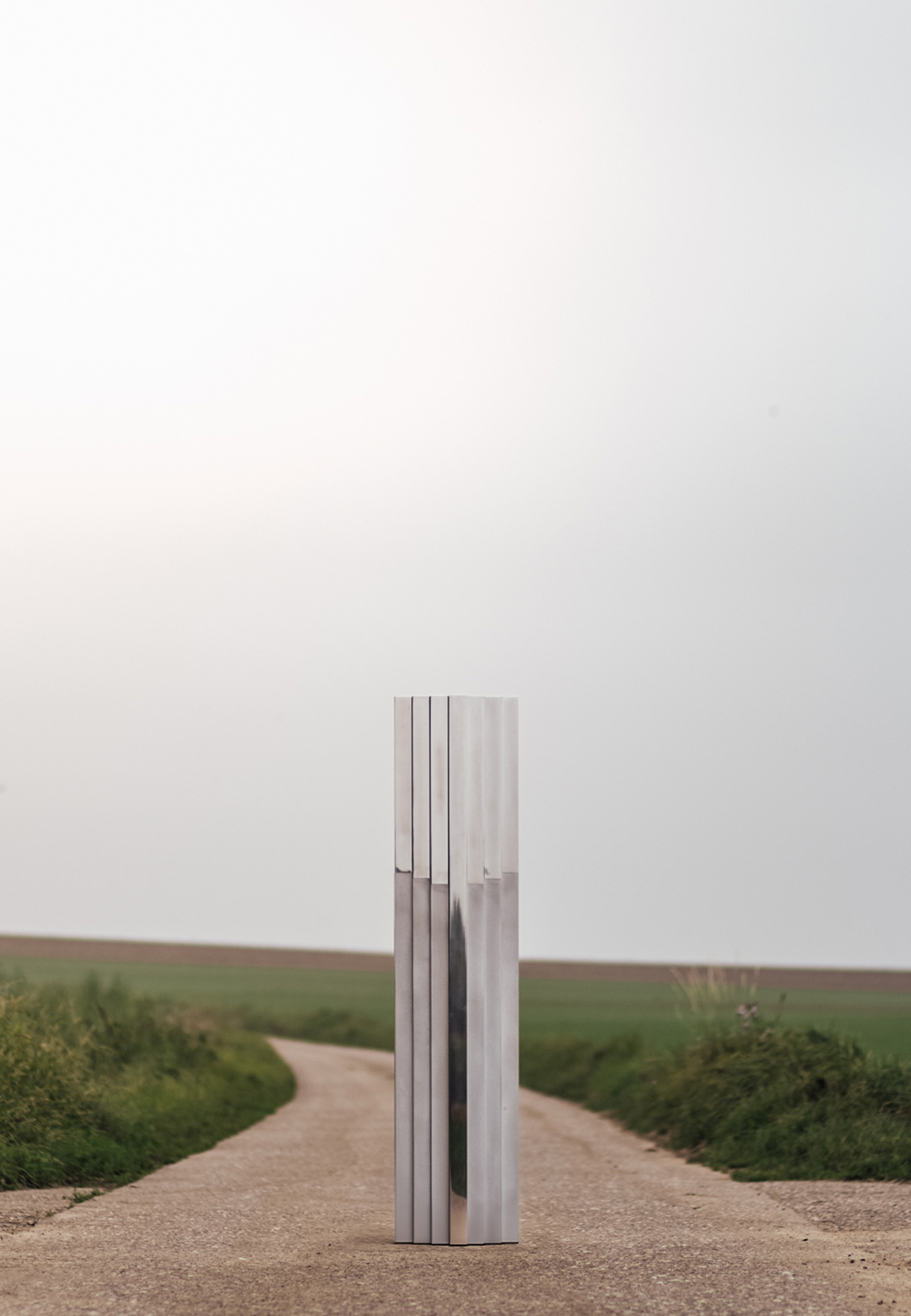 Tim Vranken showcases the 'Hermé' sculpture at Brussels Design September