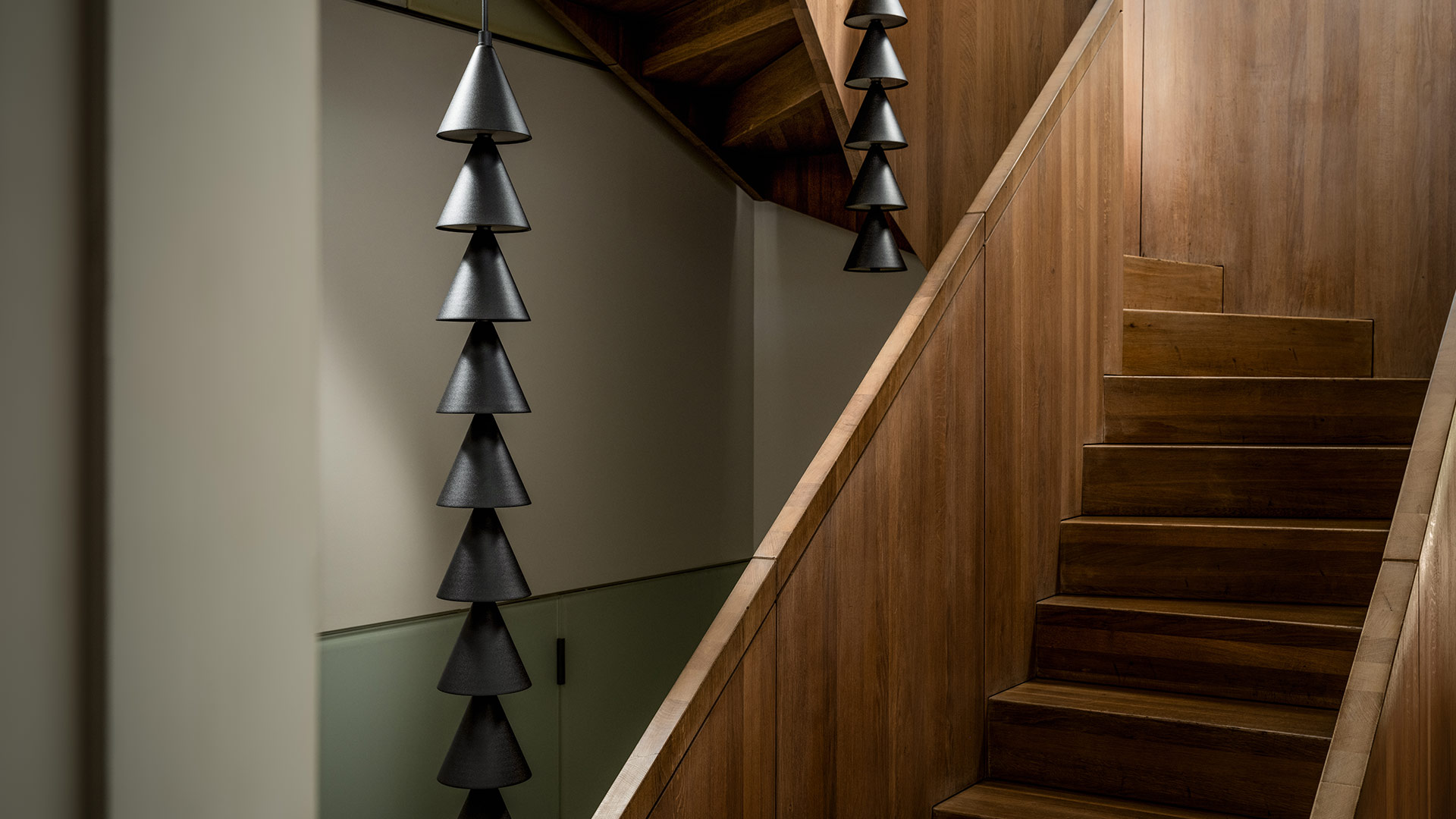 Luca Nichetto s Legato lighting system for Matter Made evokes unbroken musical notes STIRpad