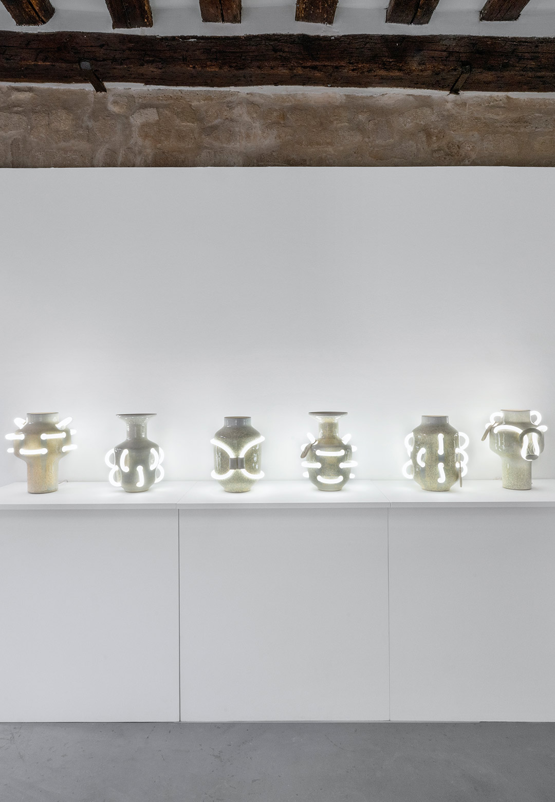 Transporting vessels of light: The 'Néophore' collection by Döppel Studio at ToolsGalerie