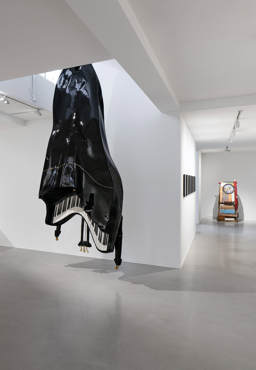Deformed musical instruments and absurd utility echo in 'Crescendo!' by Maarten Baas