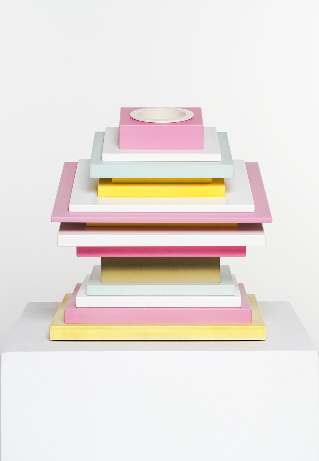 'Et Tu, Ettore' proffers an intimate survey of Ettore Sottsass' influential creative output
