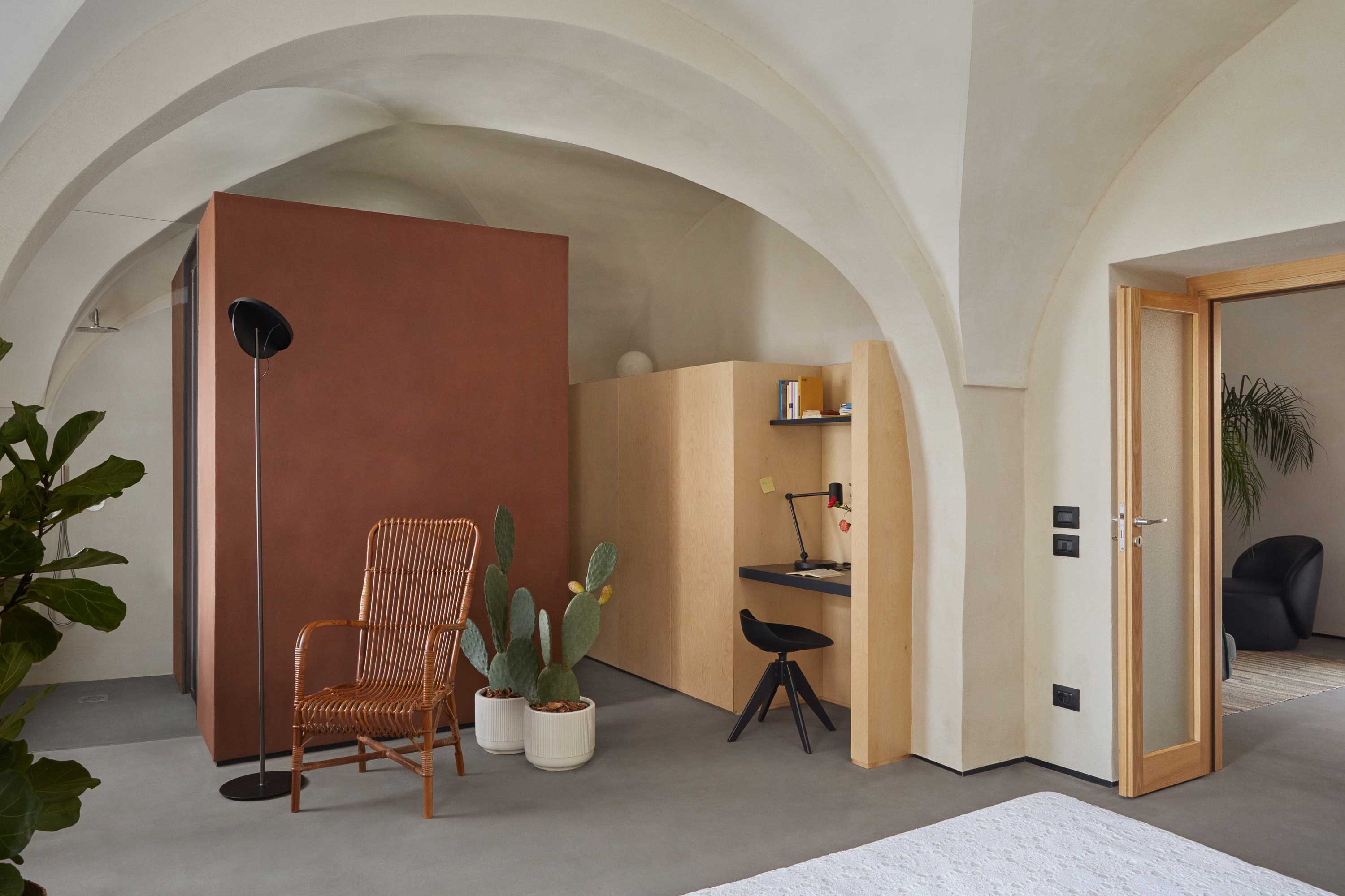 airbnb-revamps-historic-sicilian-home-into-a-modern-apartment