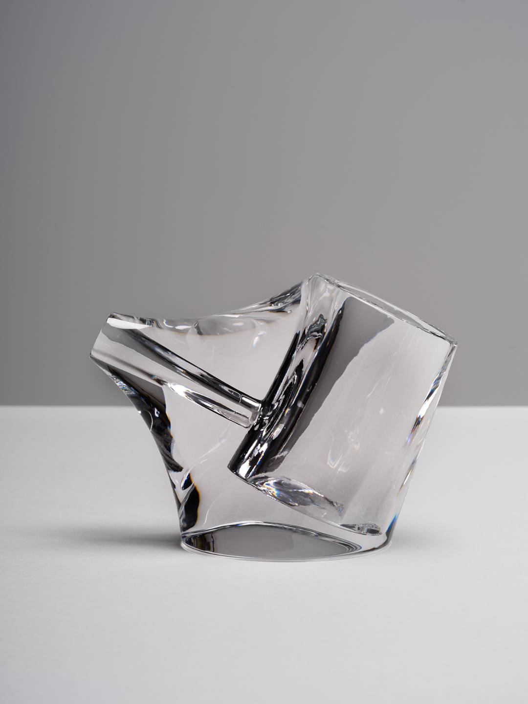 Hopstep, 2021 production: Richard Whitely for J.HILL’s Standard kiln cast crystal