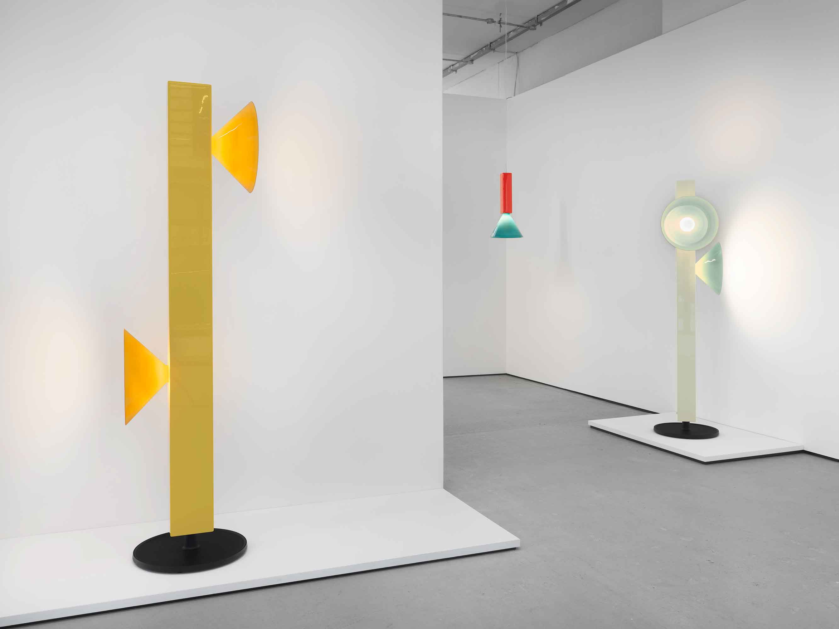 news/barber-osgerby-s-latest-exhibition-at-galerie-kreo-signals-user-interaction