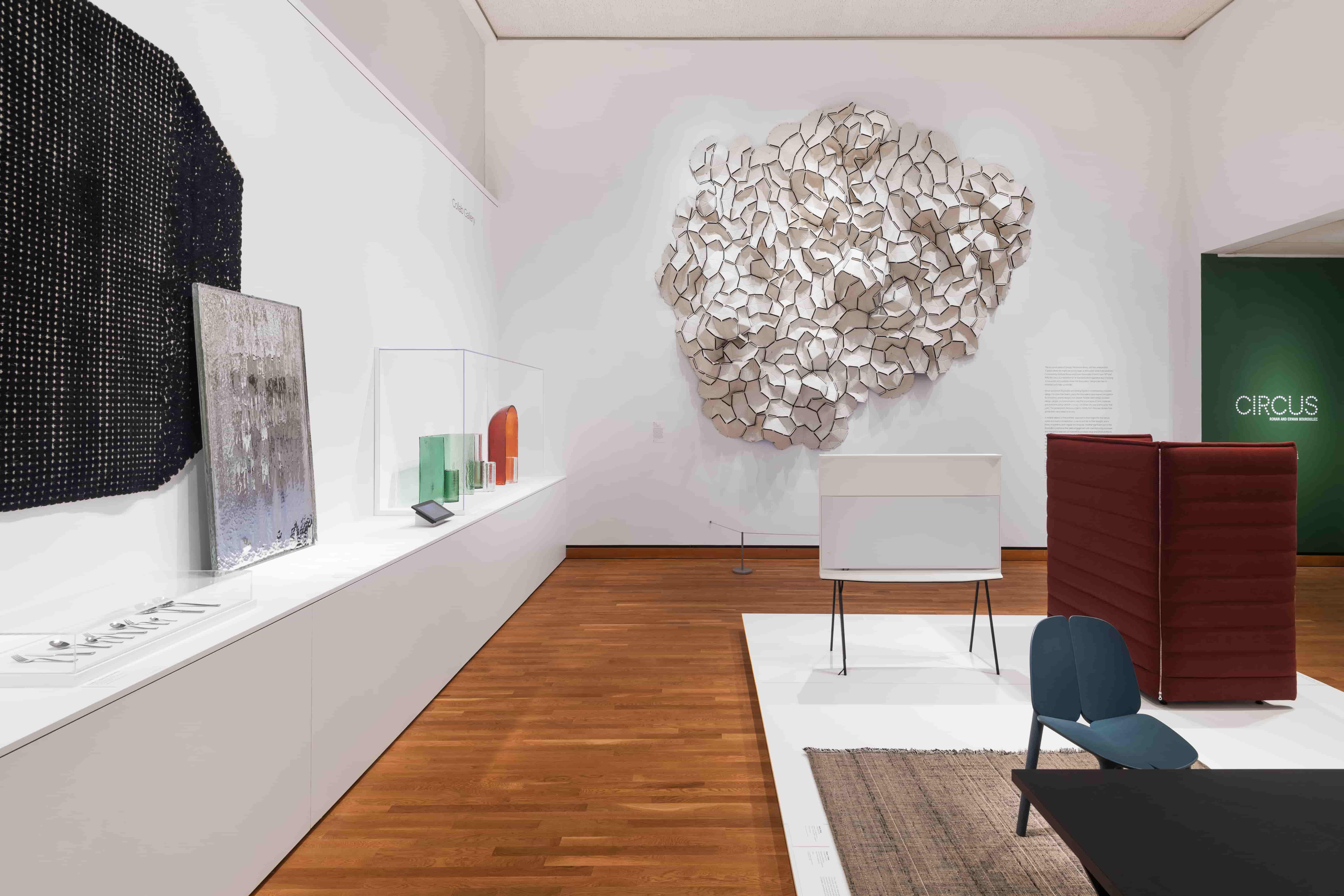bouroullec-brothers-create-a-circus-at-philadelphia-museum-of-art