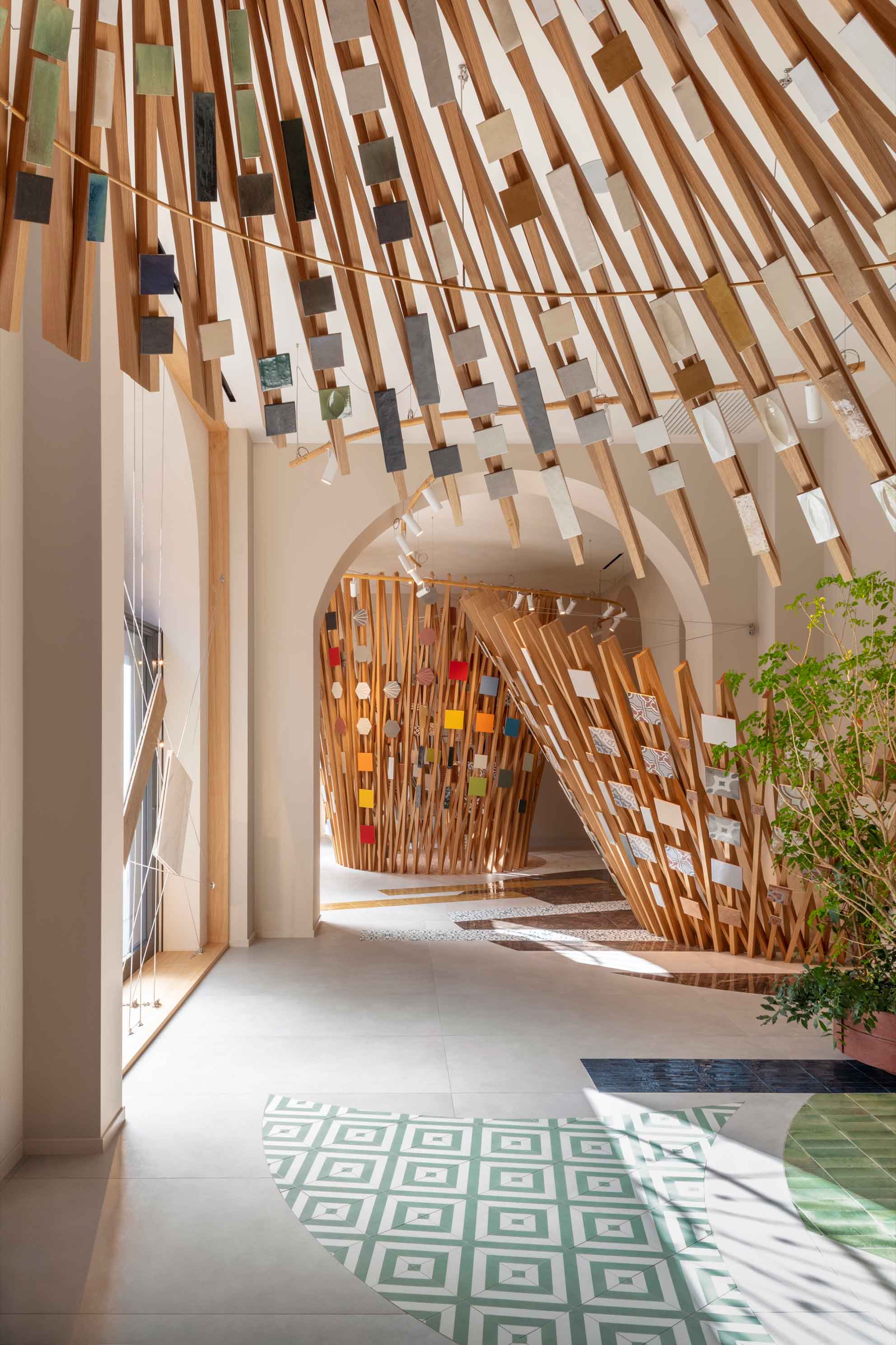 ceramiche-ragno-inaugurates-its-first-flagship-showroom-for-fuorisalone-2022