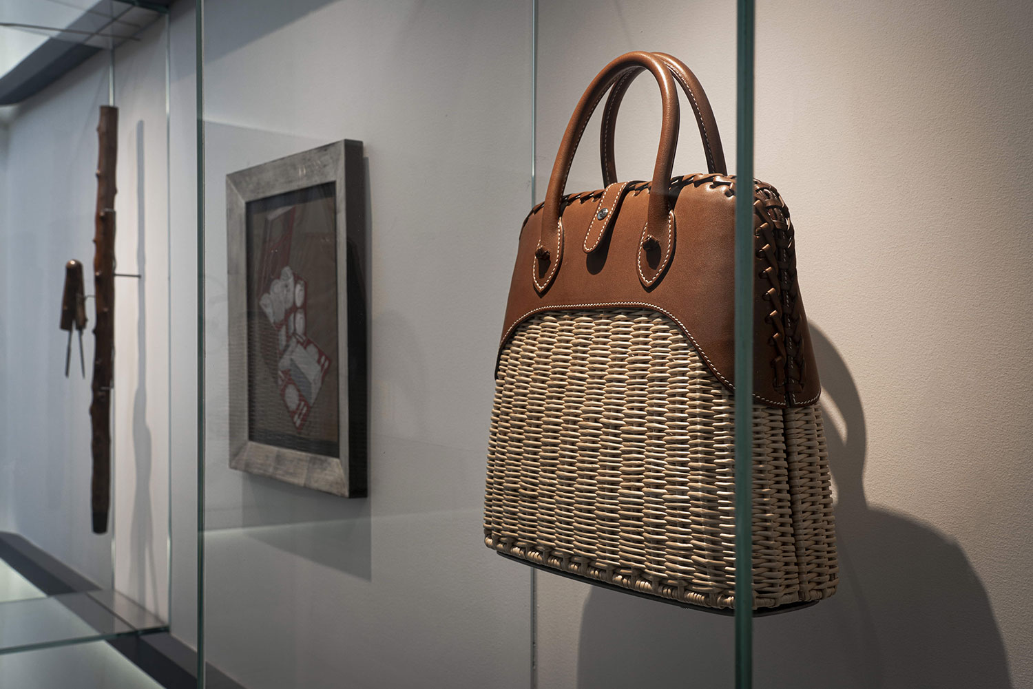 Display featuring the iconic Bolide picnic bag
