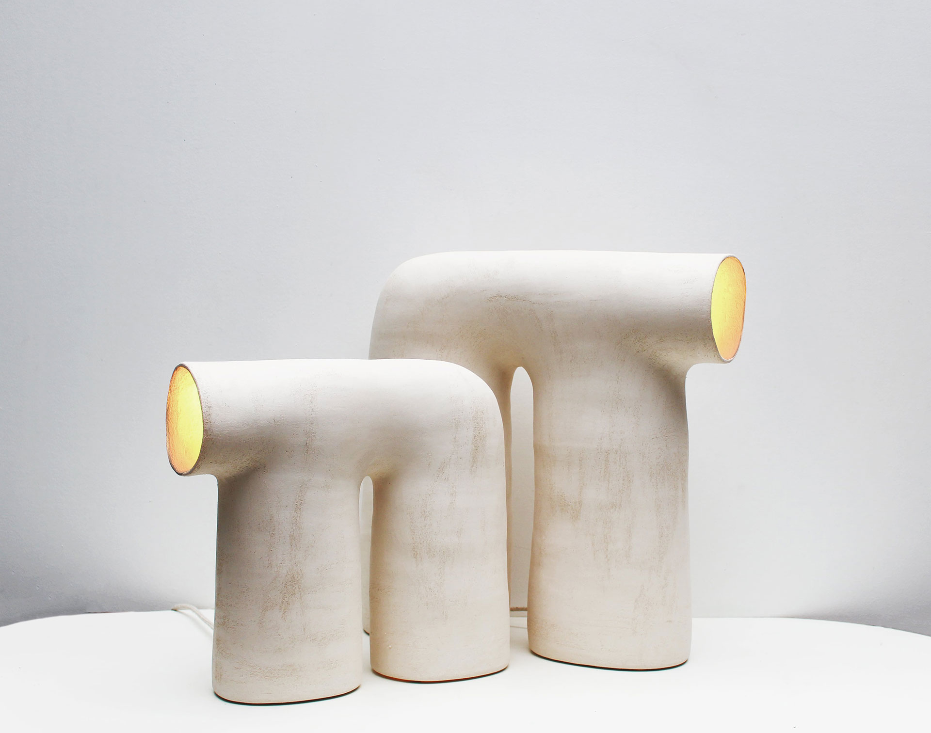 elisa-ubertis-ceramics-evoke-the-nurturing-spirit-of-cocoons