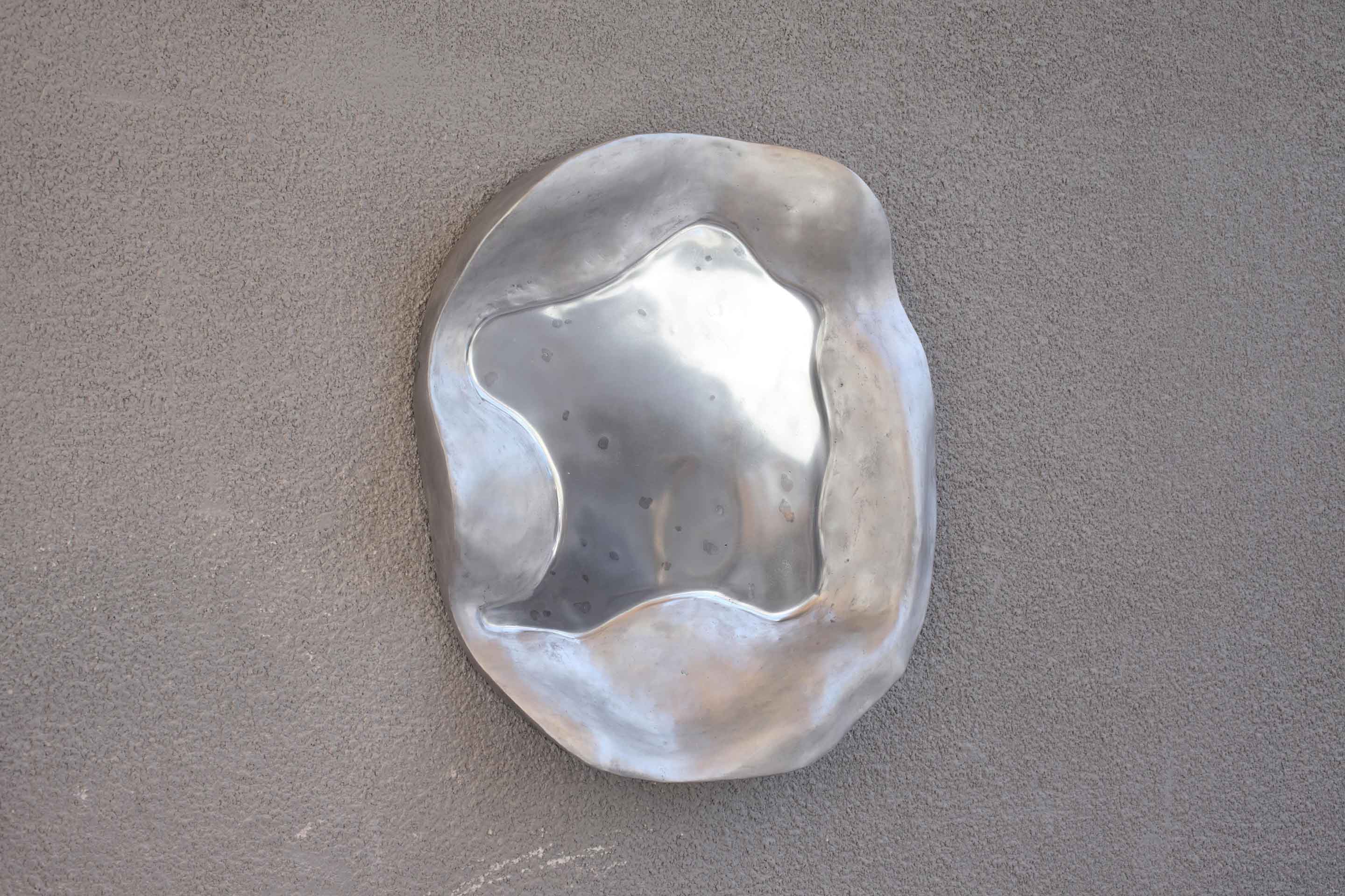 gallery-fumi-to-present-voukenas-petrides-s-gypsum-and-aluminium-sculptures-at-ldf-2022