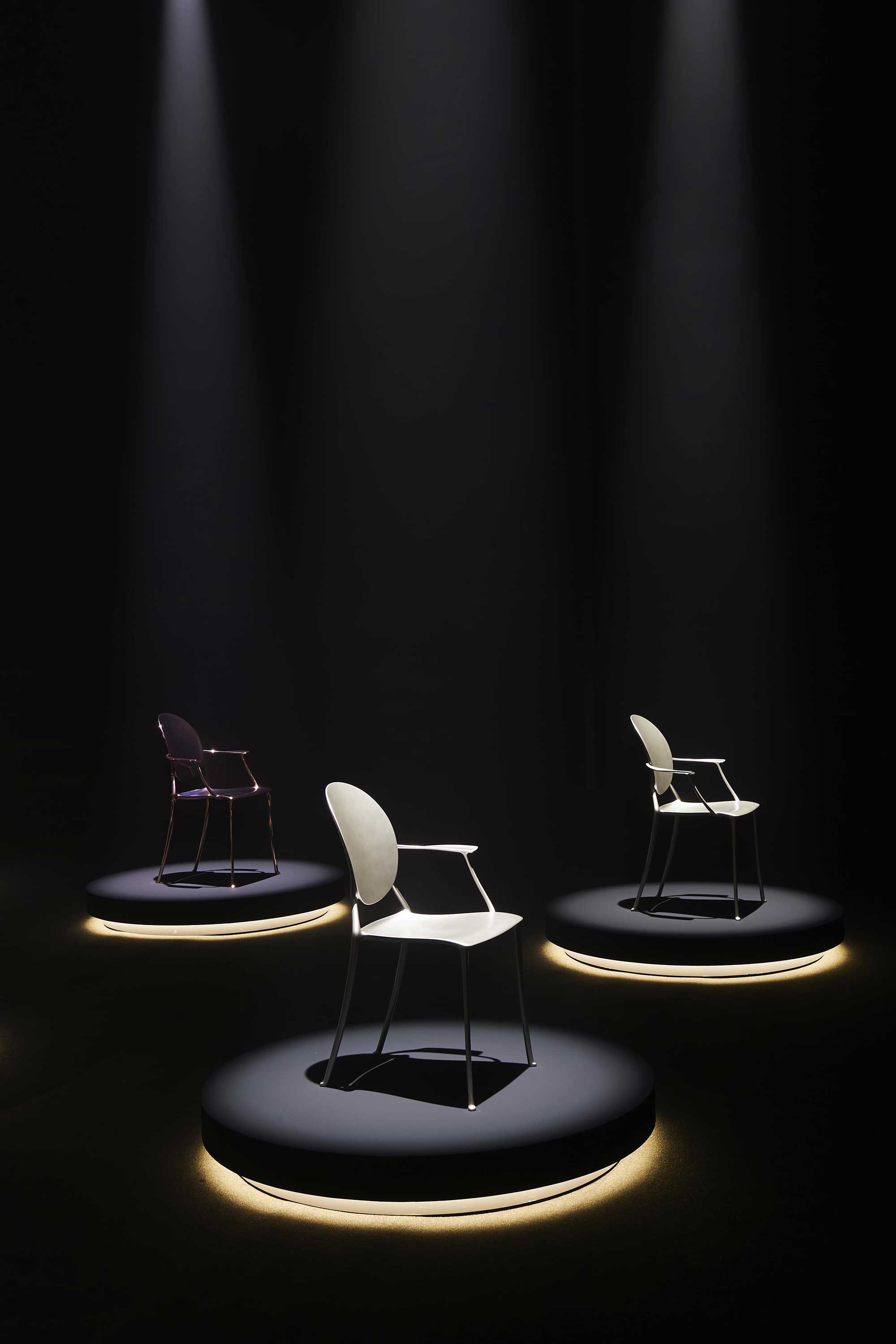 philippe-starck-x-maison-dior-s-miss-dior-chairs-a-spectacle-at-salone-22