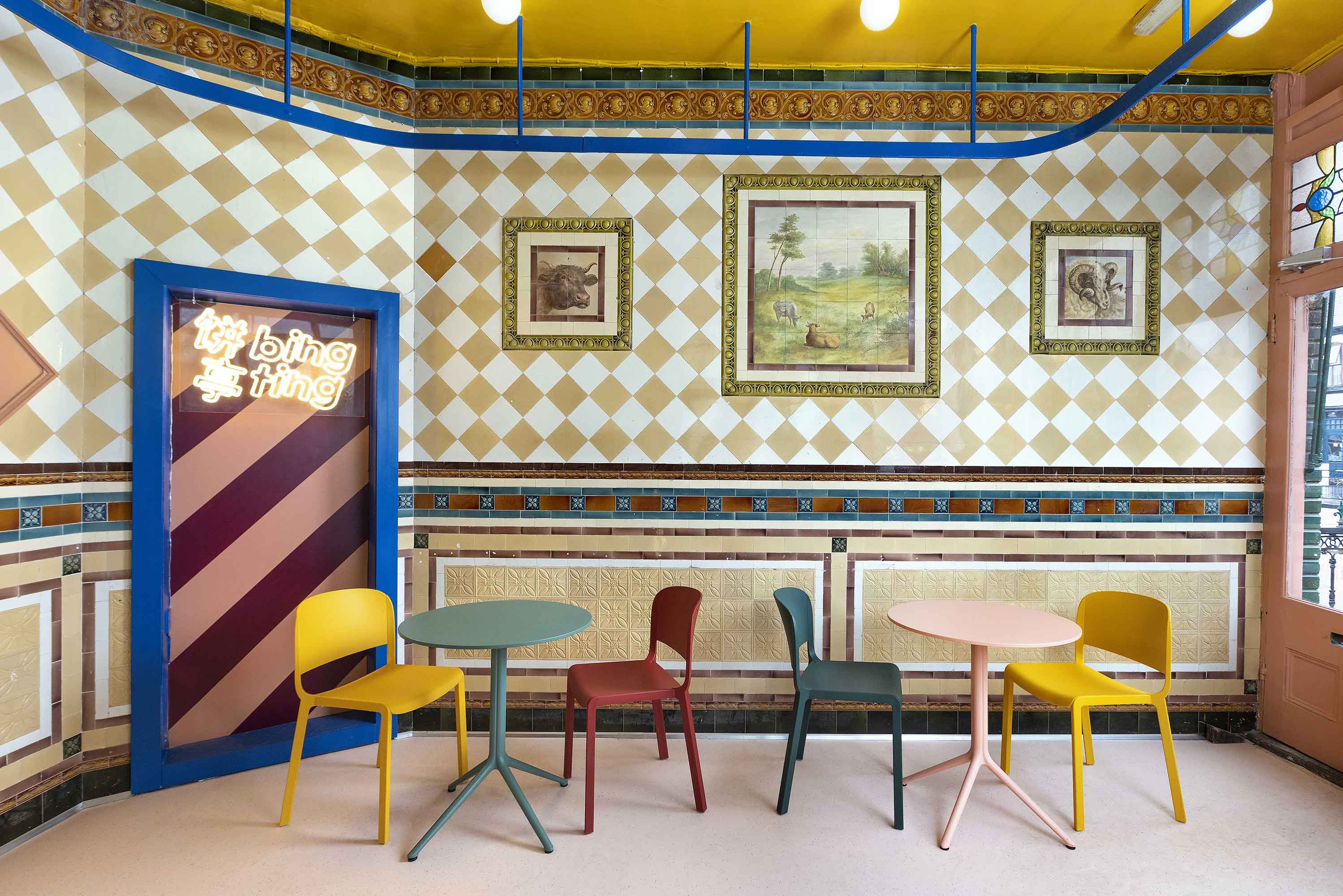 sam-buckley-s-big-ting-cafe-pops-out-like-a-retro-space-from-the-70s