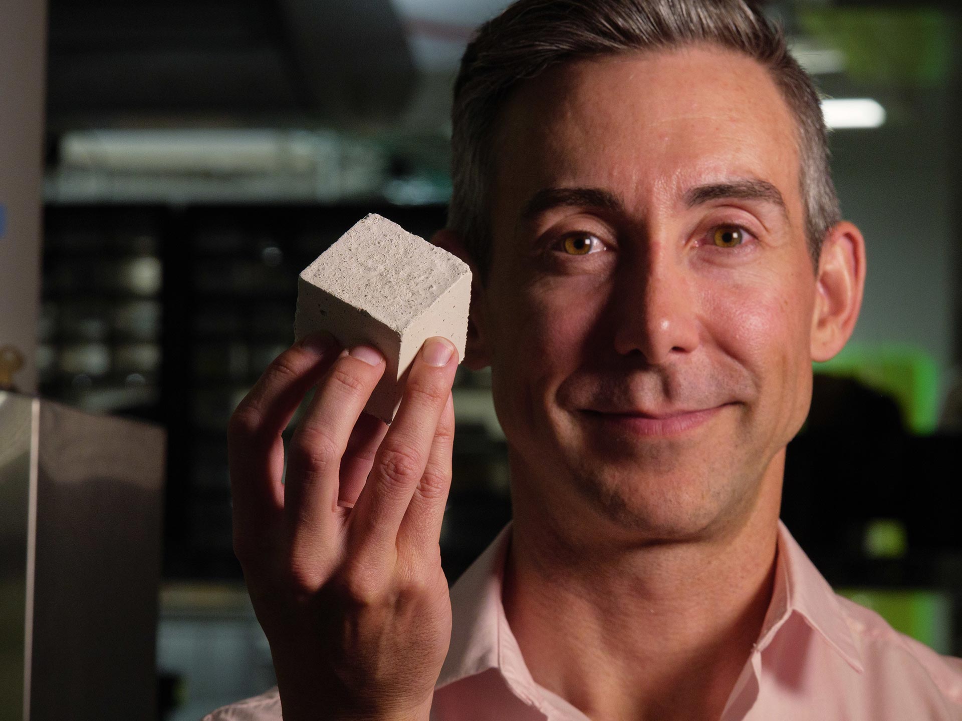 this-algae-grown-limestone-envisions-a-carbon-neutral-future-of-construction